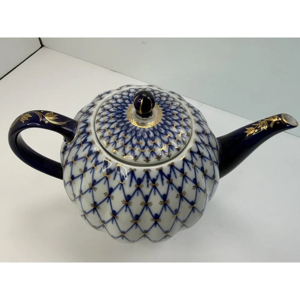 Lomonosov Porcelain Large Cobalt Blue Net Teapot Gold‎ 7 1/8